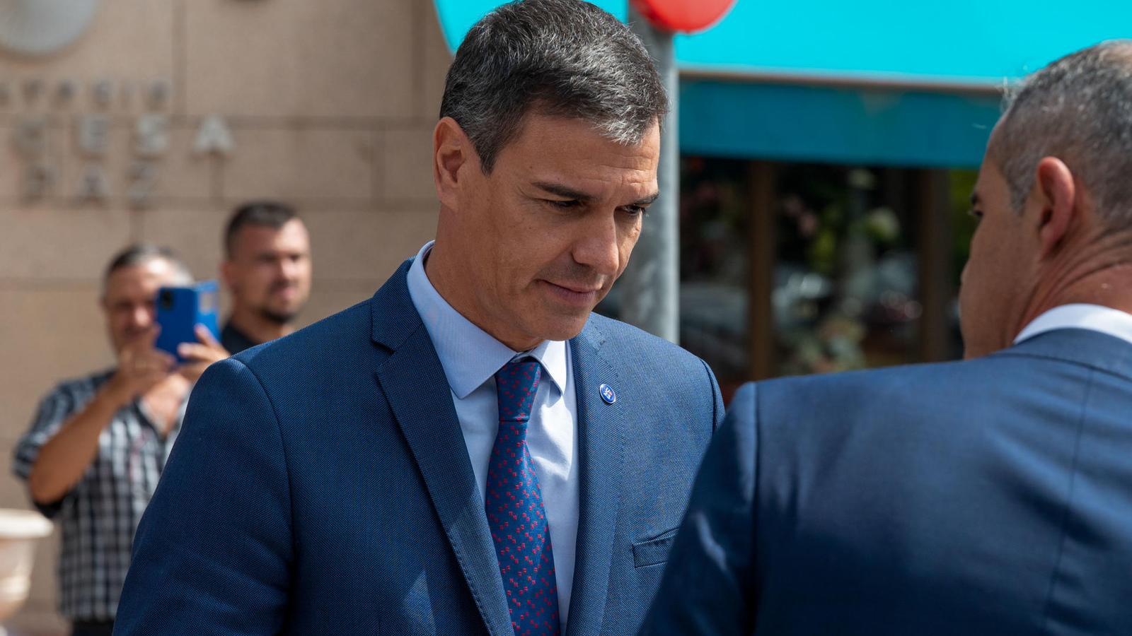 Pedro Sánchez aquest dimarts a la capella ardent de María Teresa Campos.